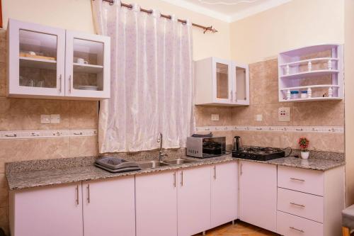 39d81972-0a70-4c5c-ac01-0bf5243bf584