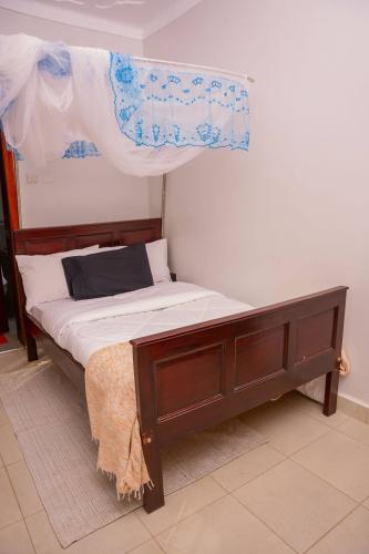 d5753de7-2829-4581-94e1-e894f8c57949