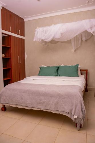 f9300d14-8bae-475b-bc3d-dc9f422f1bf3